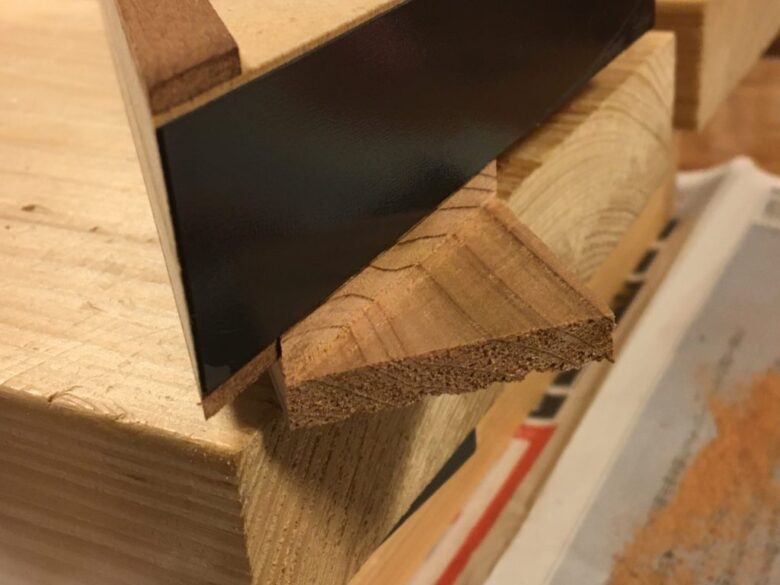 45度で木材を切るには 留め切り治具 角度調整可能 の作り方 さくやこのはのdiy