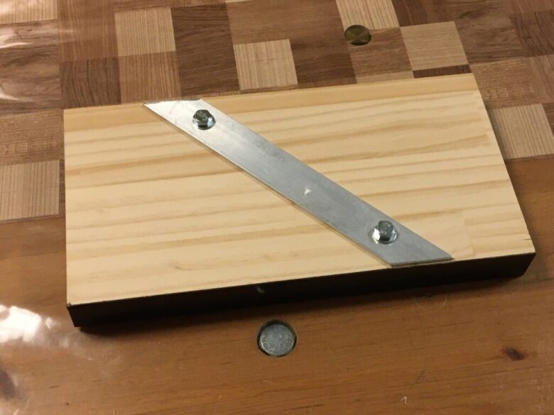 《角度調整式》ノコギリ用留め切りガイド