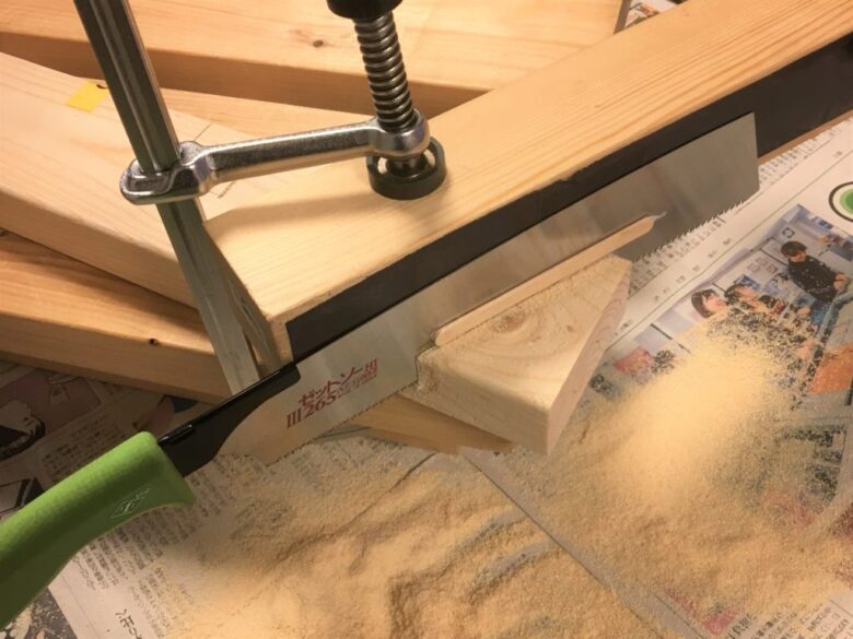 ダンベルラックを木組みで自作 予算1500円 2x4材だけで作ってみた さくやこのはのdiy