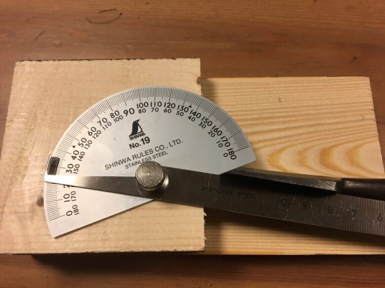 初心者のための鑿の研ぎ方 治具 研ぎガイド を使う方法について さくやこのはのdiy