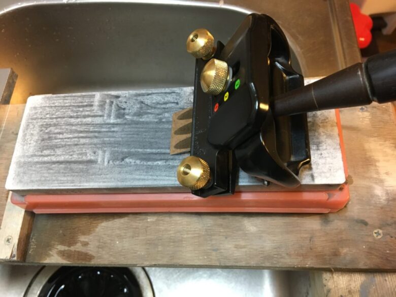 初心者のための鑿の研ぎ方 治具 研ぎガイド を使う方法について さくやこのはのdiy